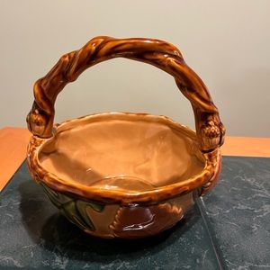 Harvest ceramic basket.  6” across. No chips.  Great condition